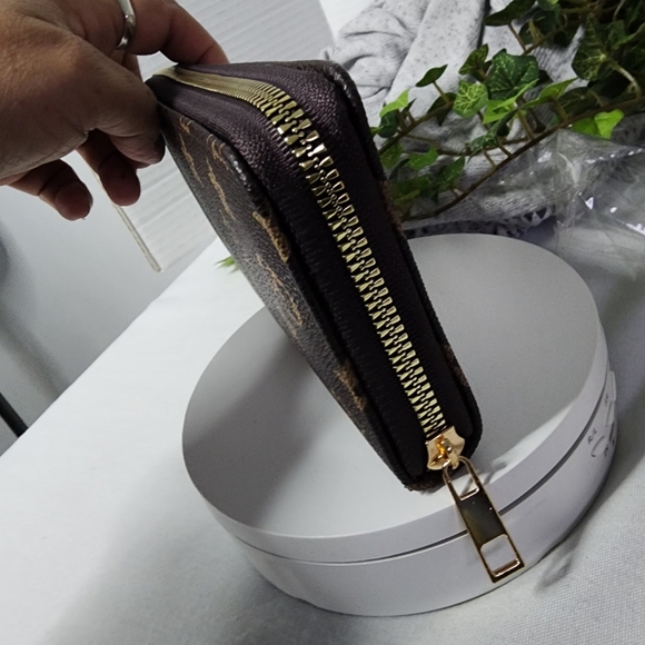 Brown Flower Design Fashion Wallet - Picture 4 of 6